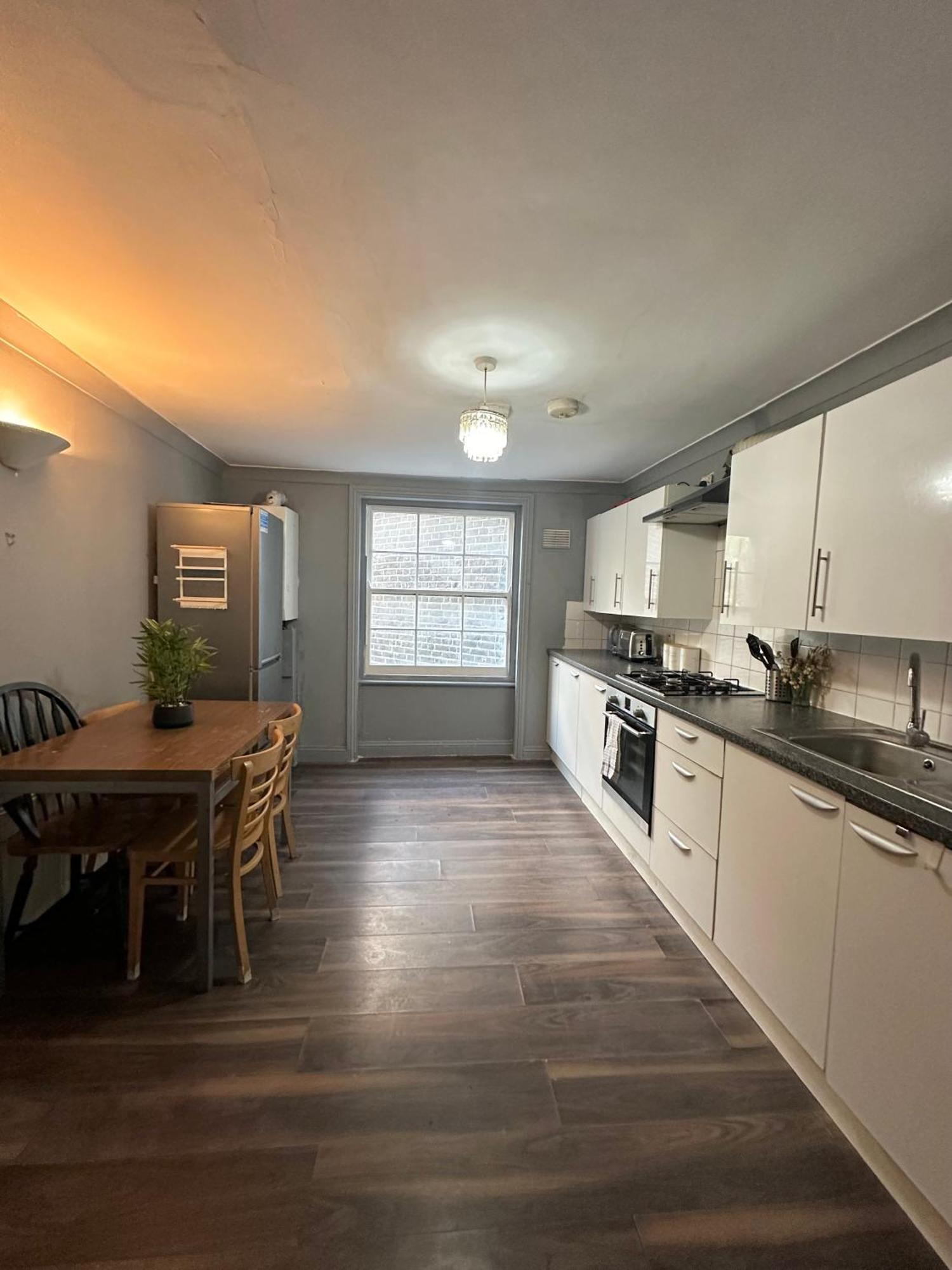 Luxury Room In A 4 Bedroom Flat! 4 Minutes Walk To Kingscross, St Pancras Londra Exterior foto