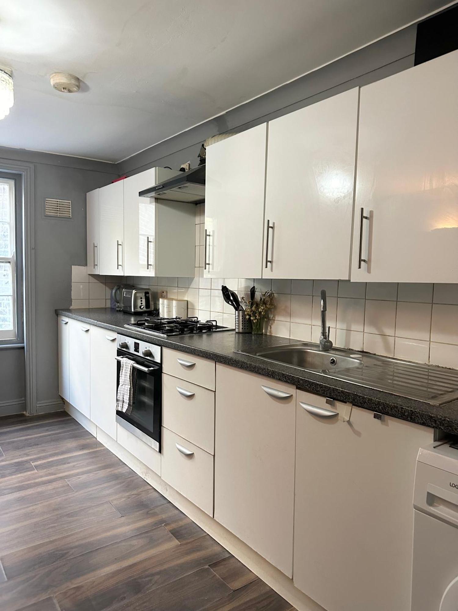 Luxury Room In A 4 Bedroom Flat! 4 Minutes Walk To Kingscross, St Pancras Londra Exterior foto