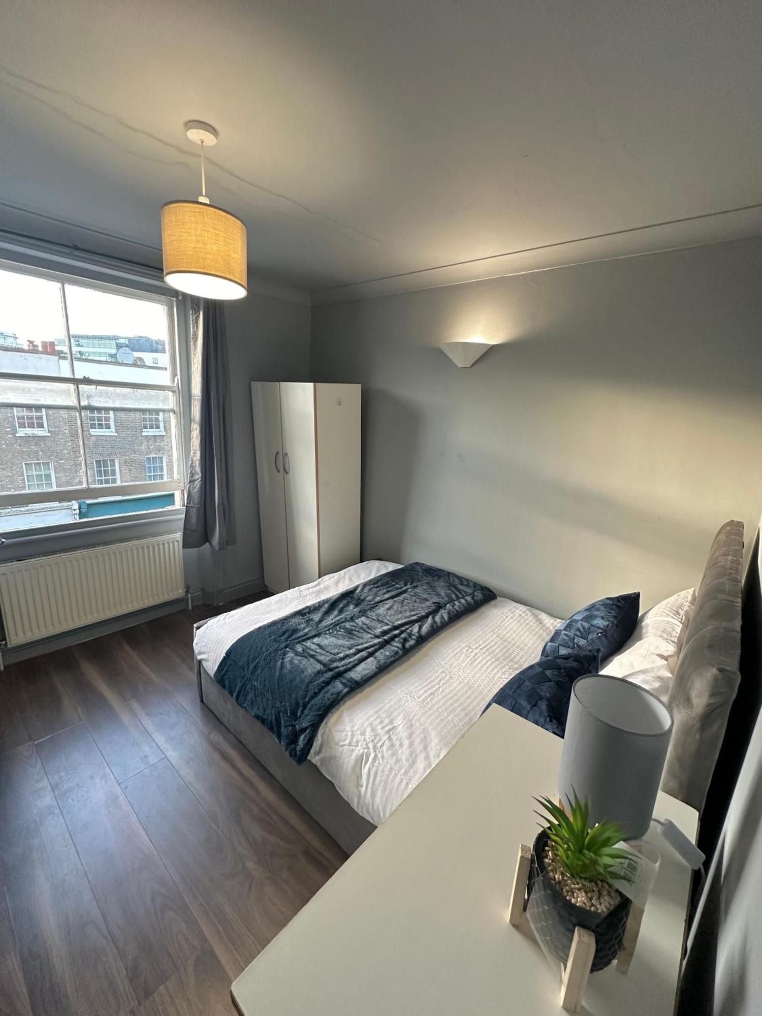 Luxury Room In A 4 Bedroom Flat! 4 Minutes Walk To Kingscross, St Pancras Londra Exterior foto